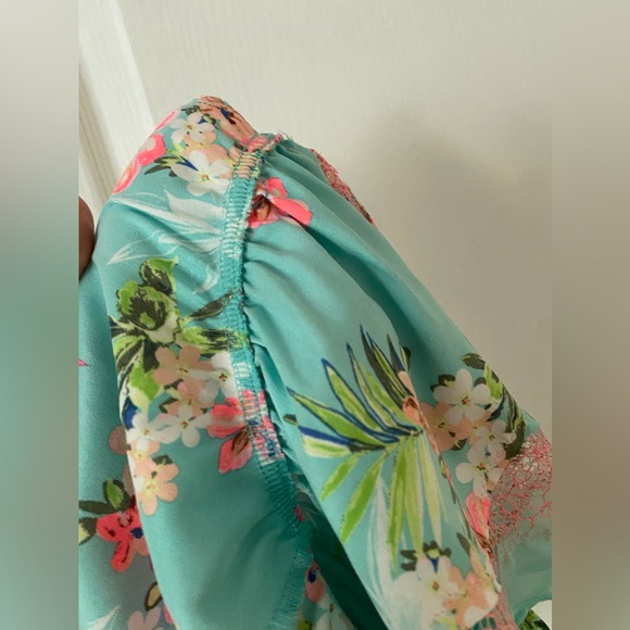 Victoria Secret Intimate sleep wear👗💚the first and last picture it's the front😉 - Picture 4 of 13